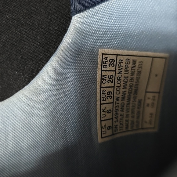 Skechers Summits Slip Ins.    9  WIDE FIT - Picture 3 of 4